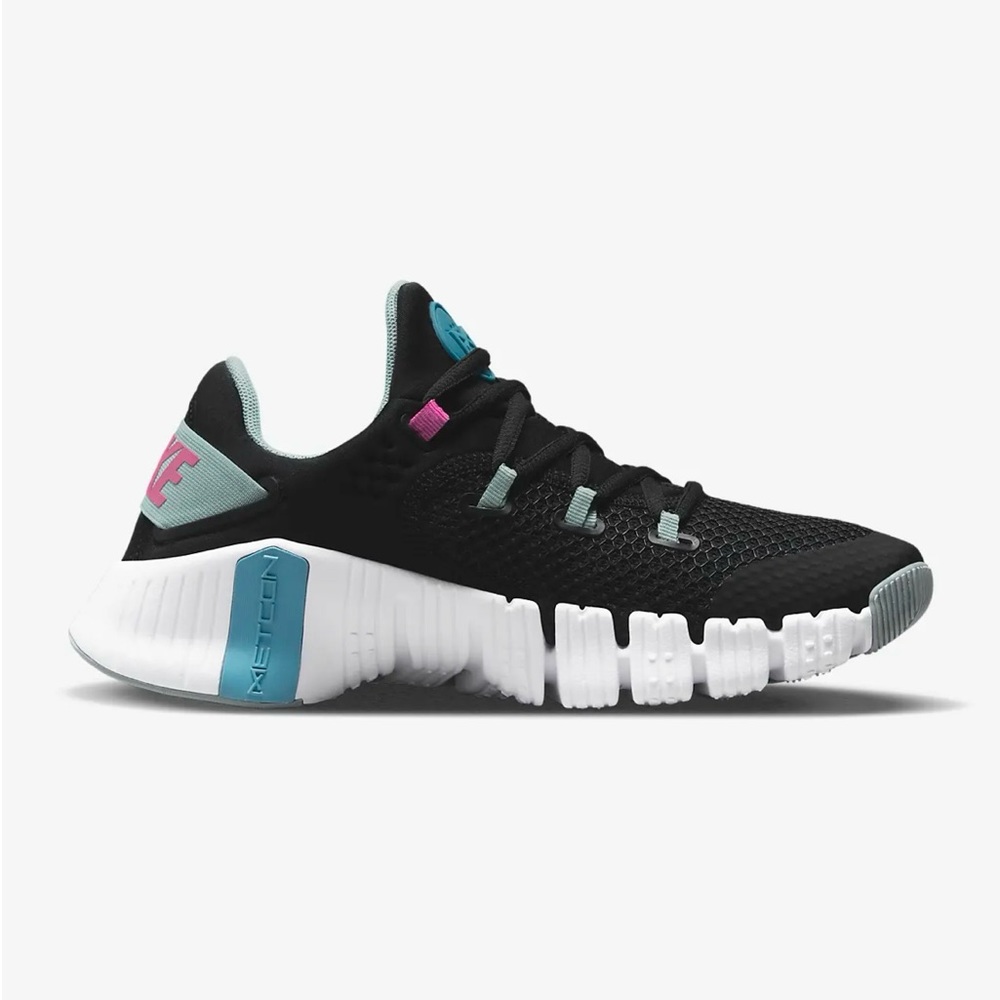 NEW Nike Metcon 4